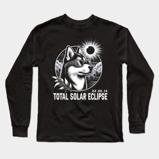 Solar Eclipse Siberian Huskies: Chic Tee with Majestic Northern Breeds Long Sleeve T-Shirt